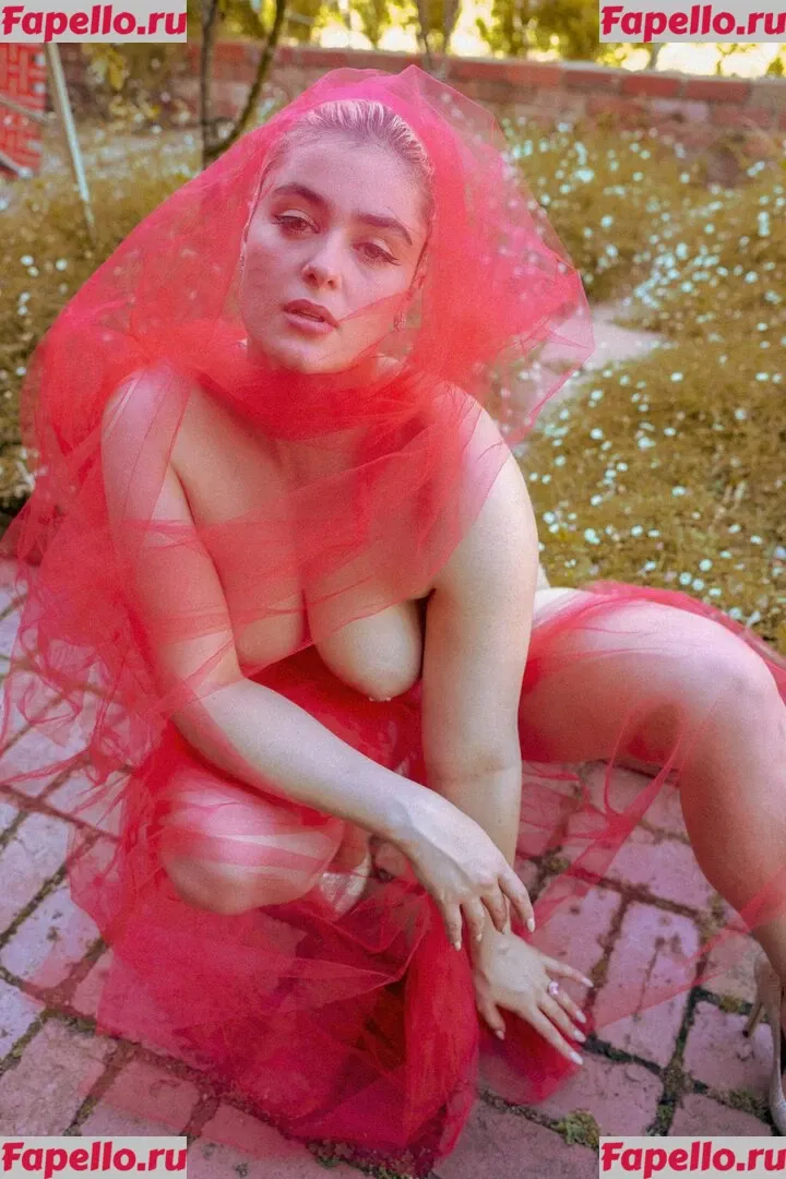 Stefania Ferrario Onlyfans Photo Gallery 