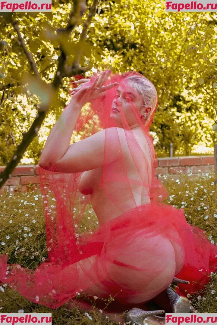 Stefania Ferrario Onlyfans Photo Gallery 