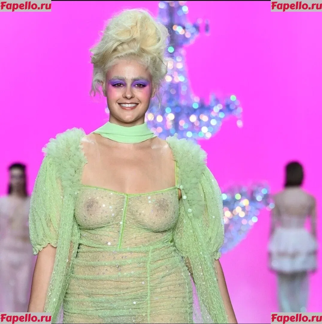 Stefania Ferrario Onlyfans Photo Gallery 