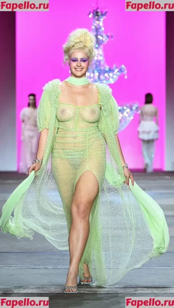 Stefania Ferrario Onlyfans Photo Gallery 
