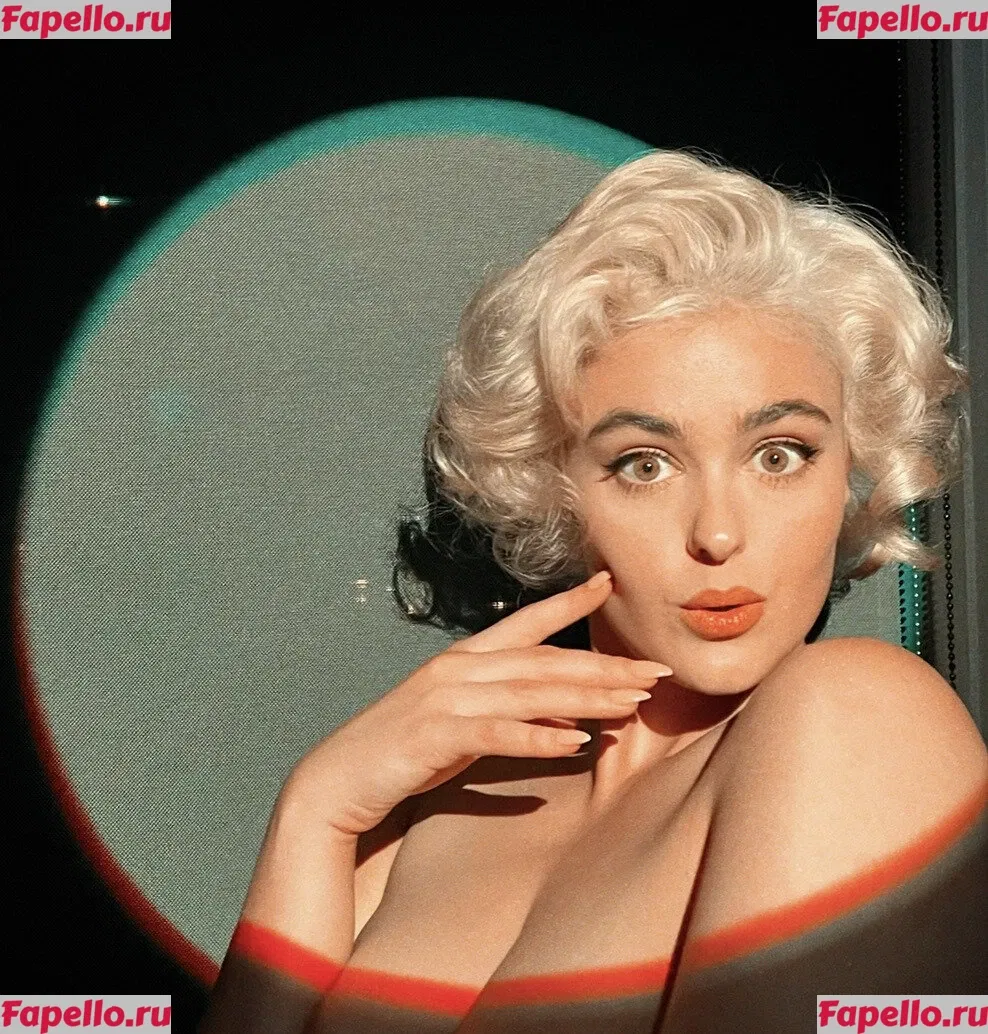 Stefania Ferrario Onlyfans Photo Gallery 