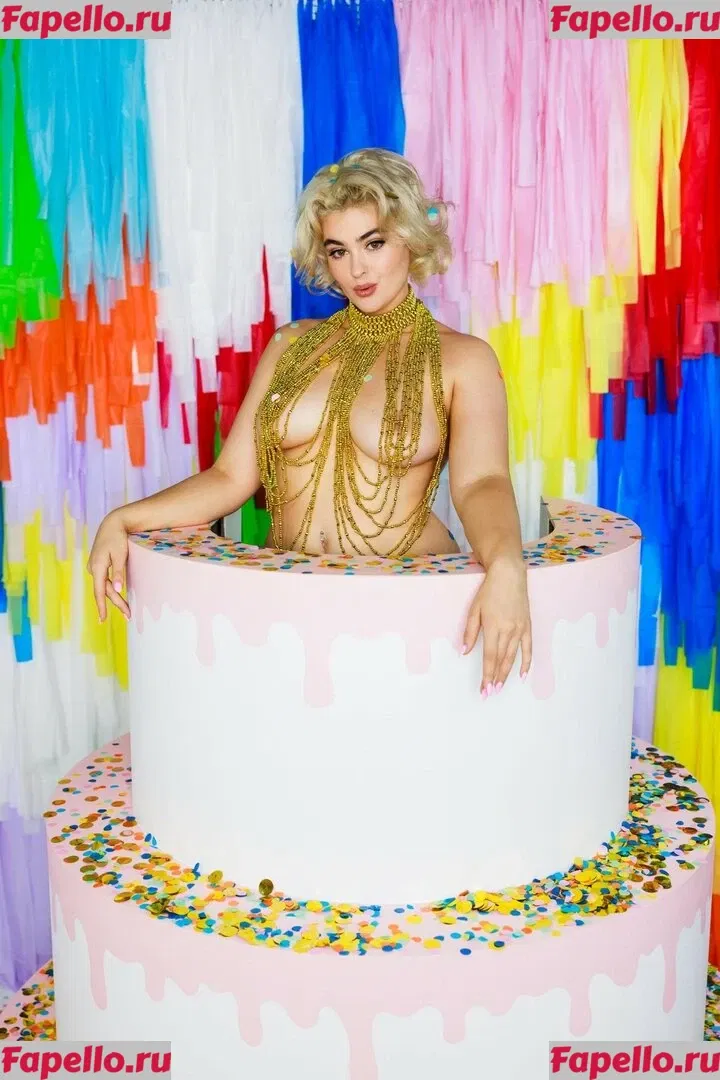 Stefania Ferrario Onlyfans Photo Gallery 