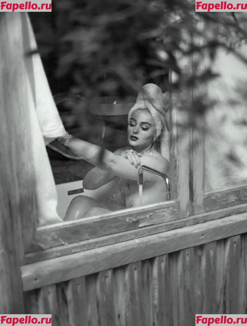 Stefania Ferrario Onlyfans Photo Gallery 