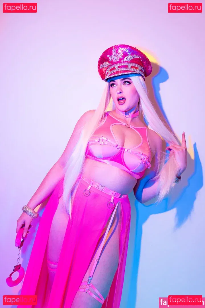 Stefania Ferrario Onlyfans Photo Gallery 