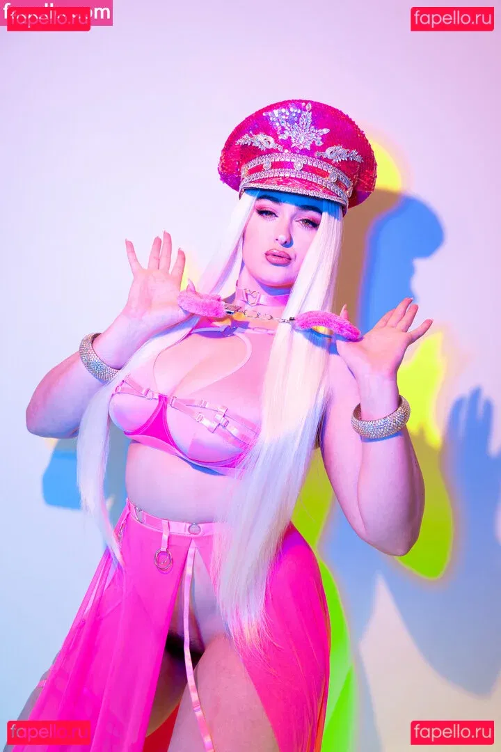 Stefania Ferrario Onlyfans Photo Gallery 