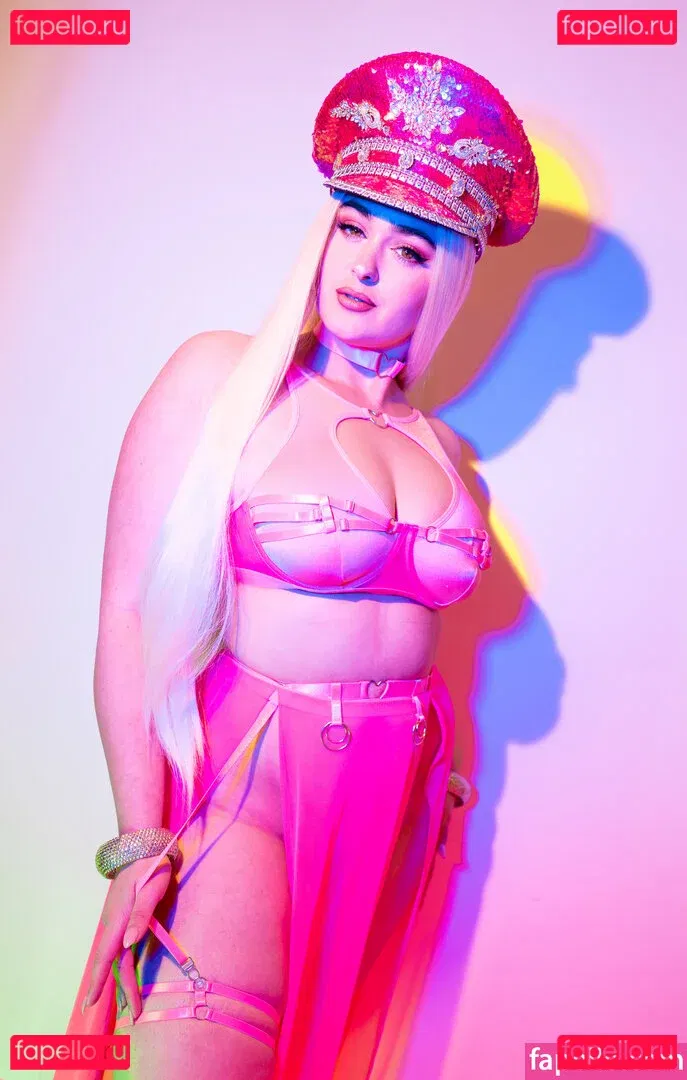 Stefania Ferrario Onlyfans Photo Gallery 