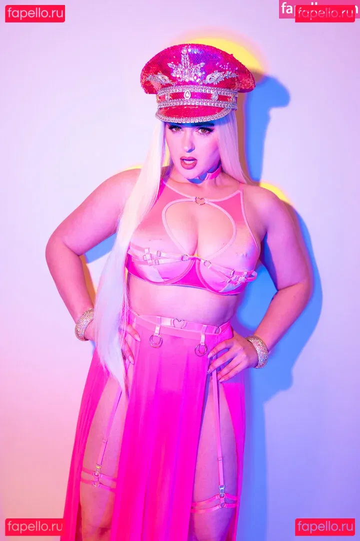 Stefania Ferrario Onlyfans Photo Gallery 