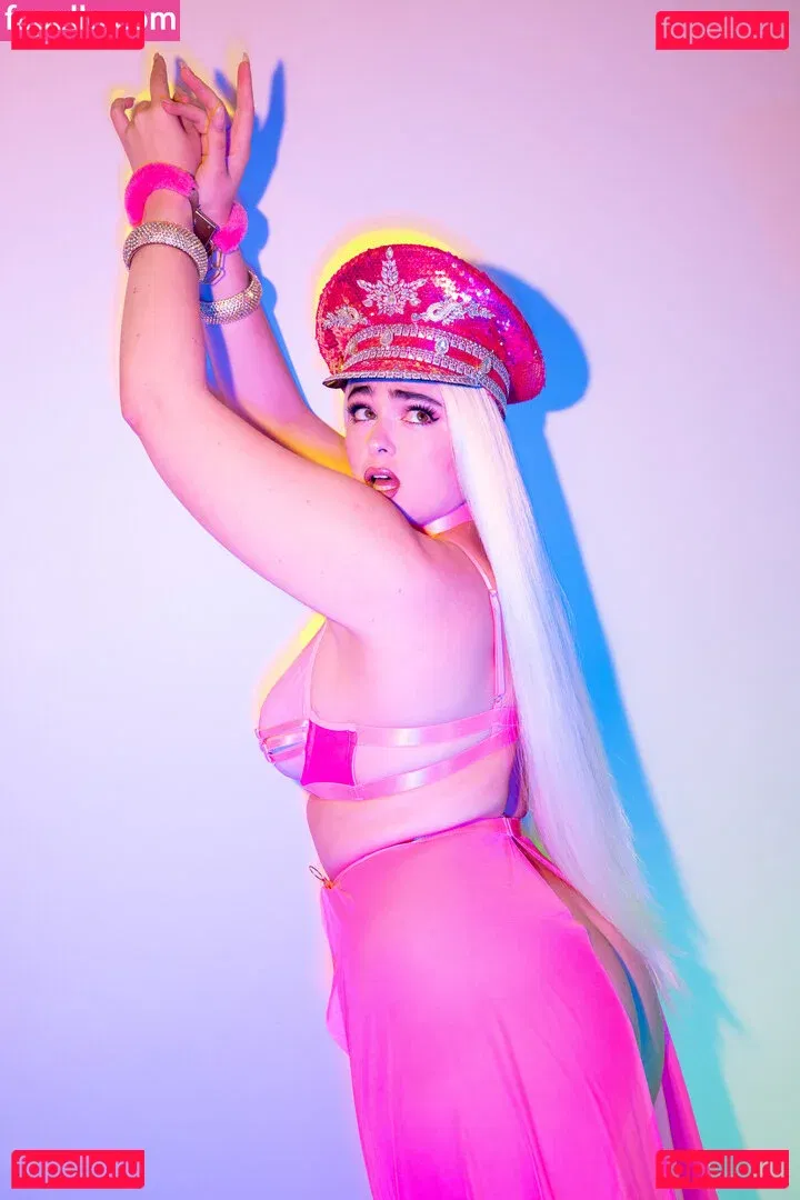 Stefania Ferrario Onlyfans Photo Gallery 