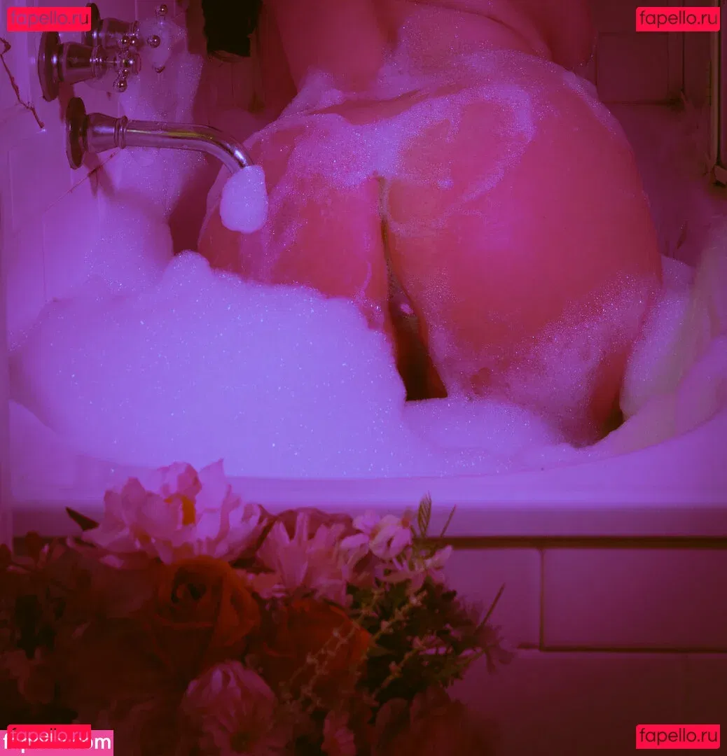 Stefania Ferrario Onlyfans Photo Gallery 