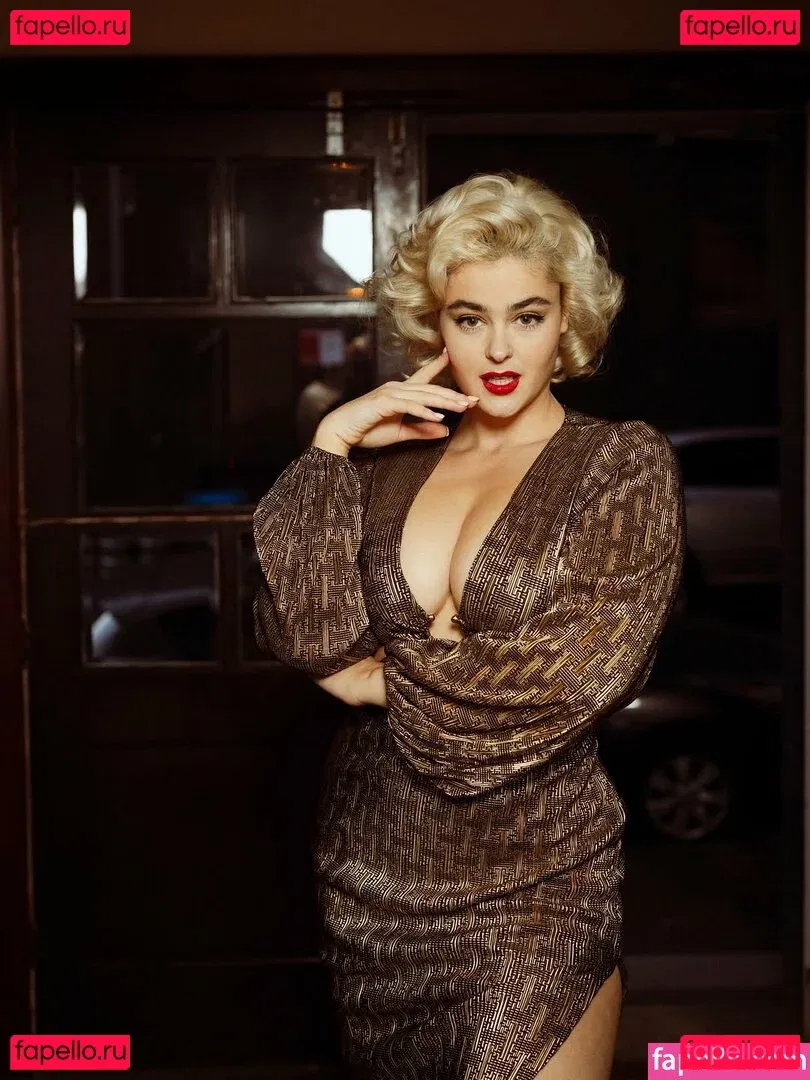 Stefania Ferrario Onlyfans Photo Gallery 