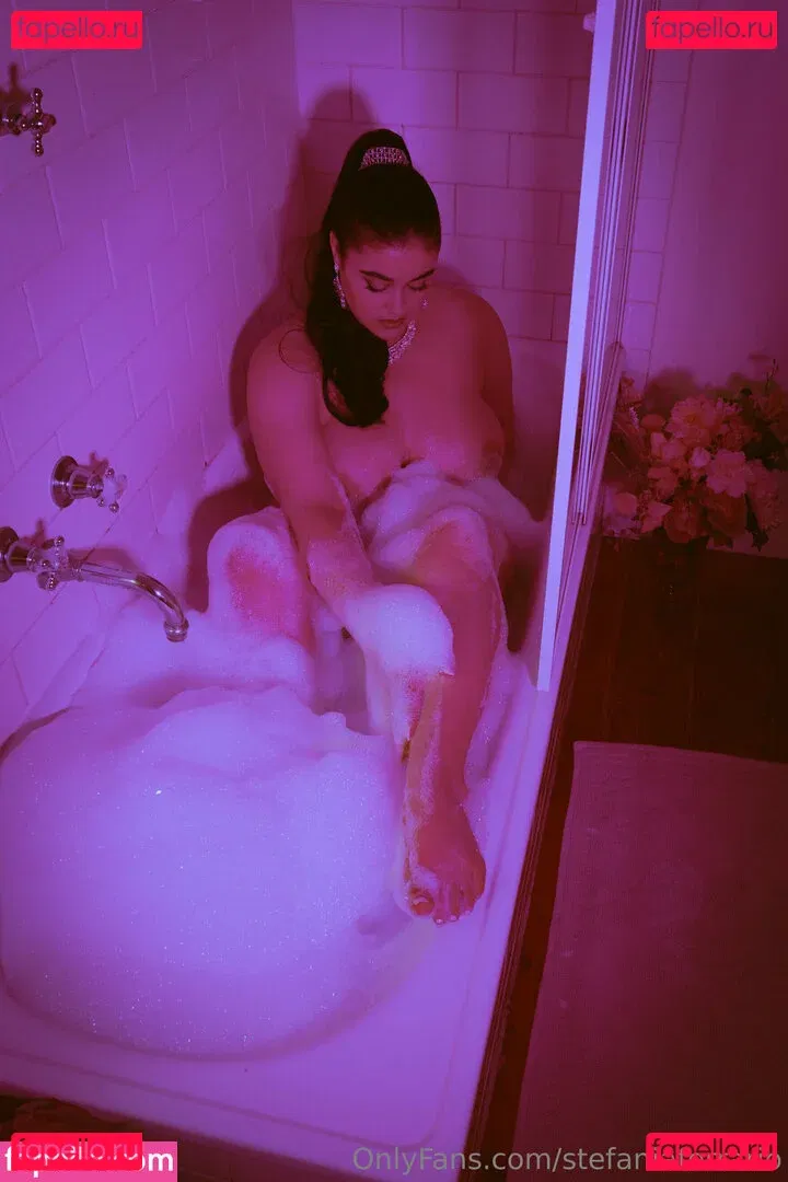 Stefania Ferrario Onlyfans Photo Gallery 