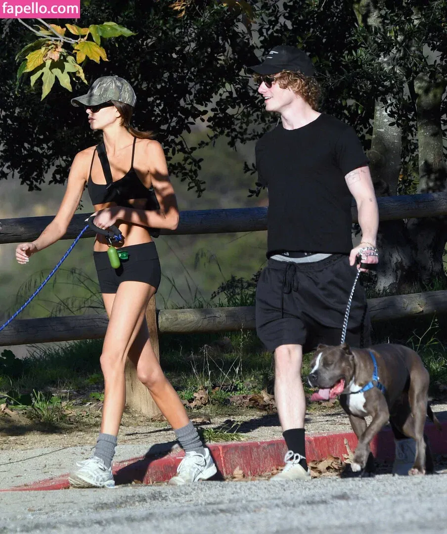 Kaia Gerber Onlyfans Photo Gallery 