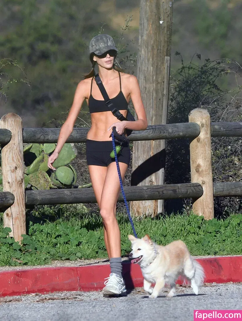 Kaia Gerber Onlyfans Photo Gallery 