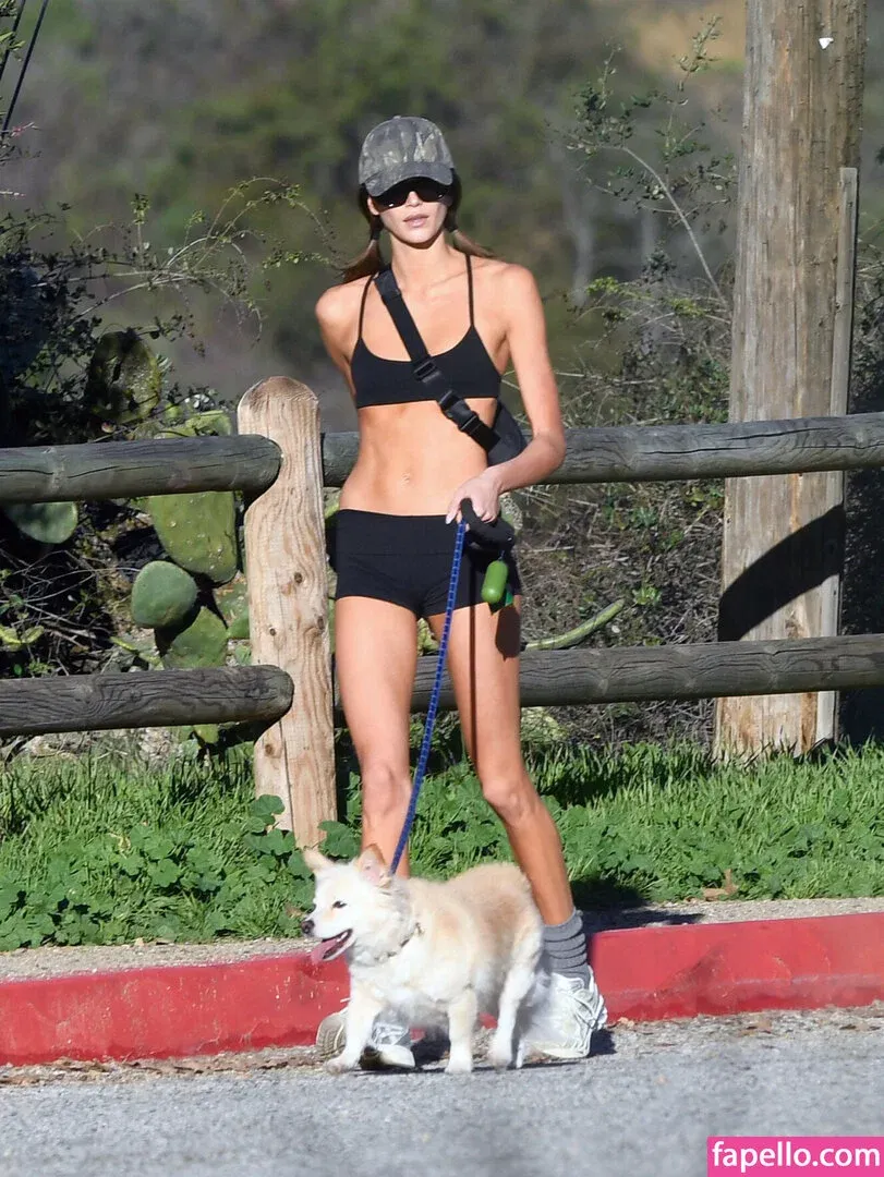 Kaia Gerber Onlyfans Photo Gallery 