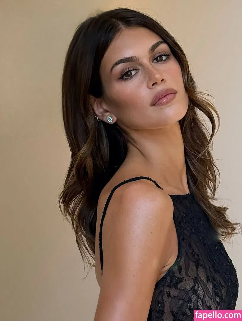 Kaia Gerber Onlyfans Photo Gallery 