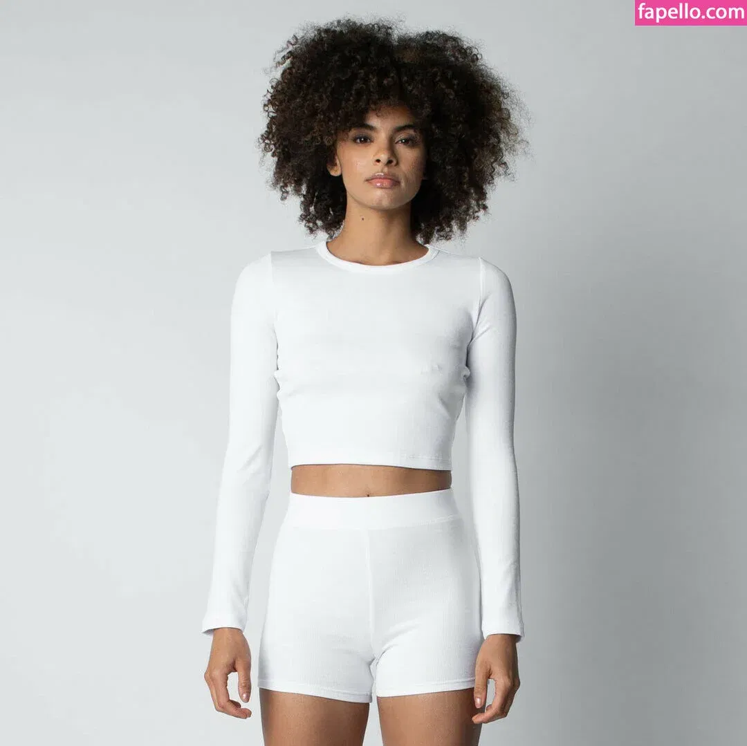 Ally R Onlyfans Photo Gallery 