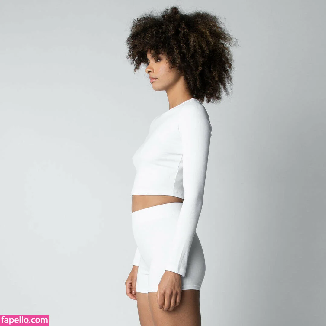 Ally R Onlyfans Photo Gallery 