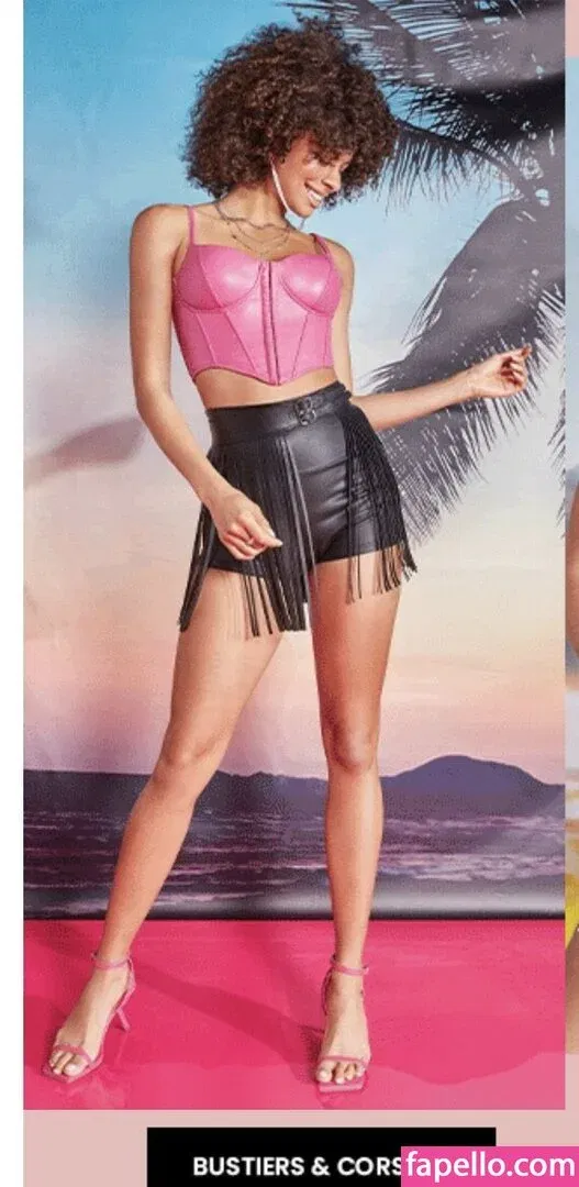 Ally R Onlyfans Photo Gallery 