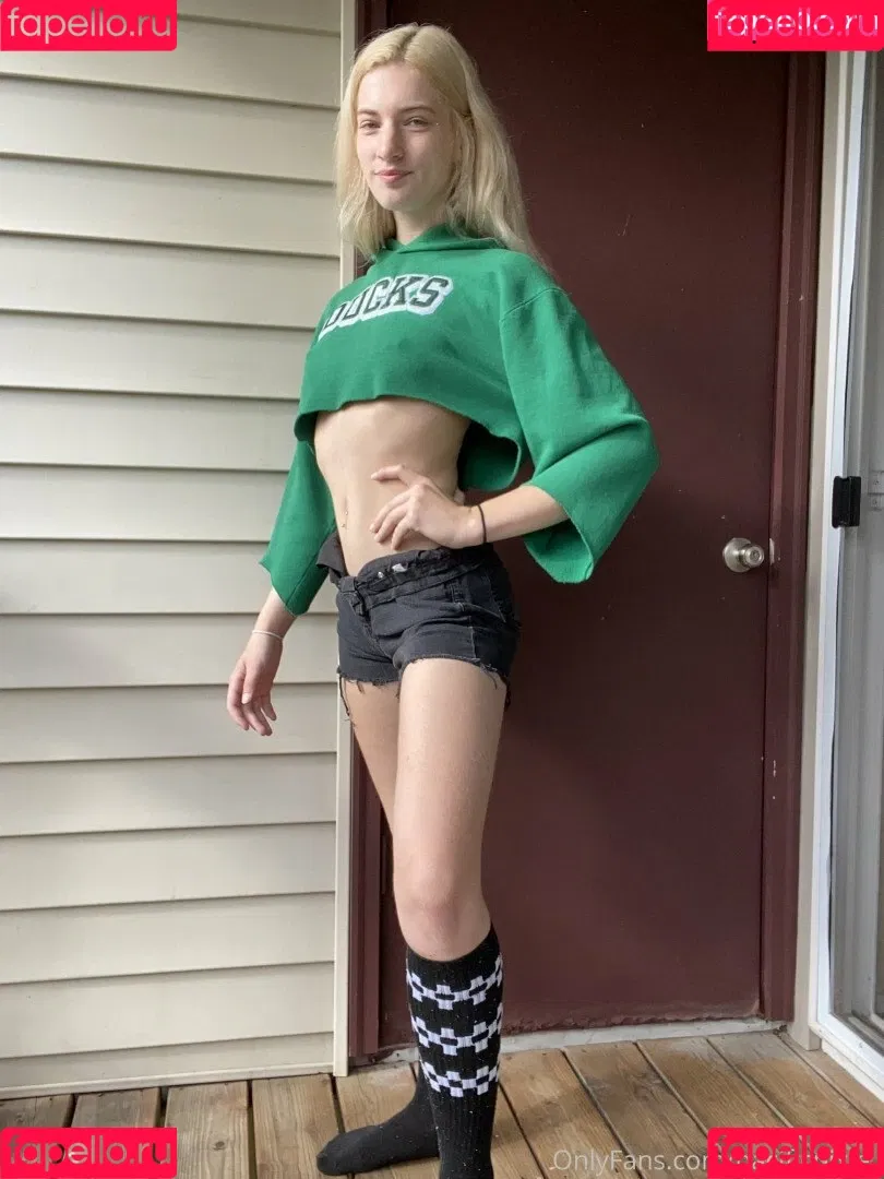 Pixie Nicky Onlyfans Photo Gallery 