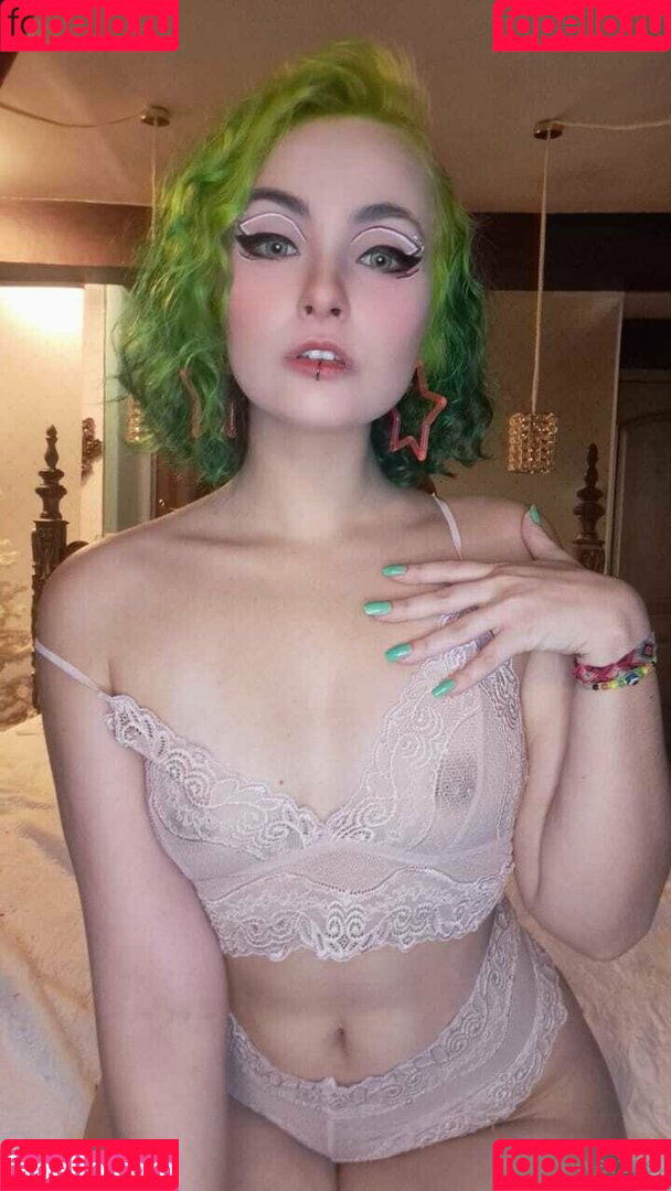 Mowa.Zee Onlyfans Photo Gallery 