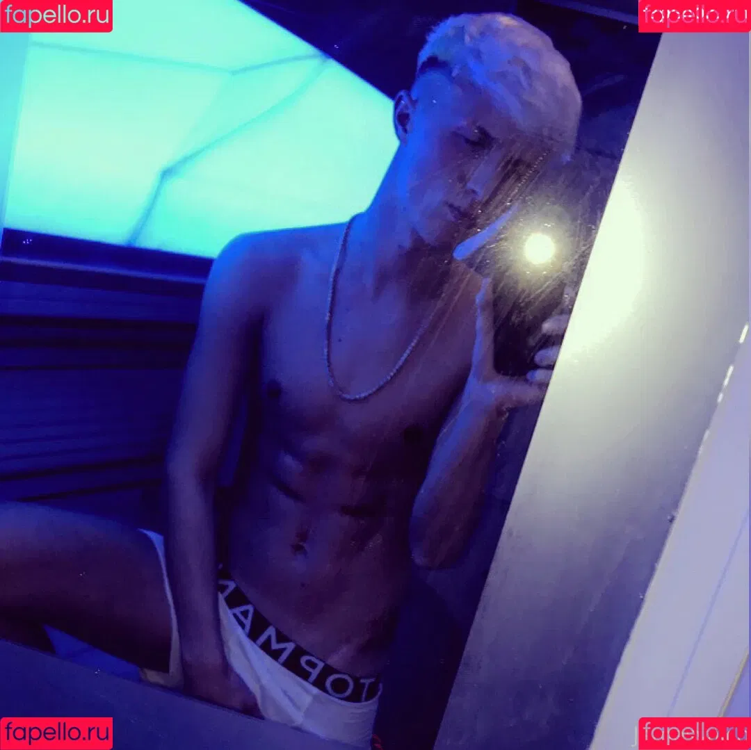 jamesyalch Onlyfans Photo Gallery 