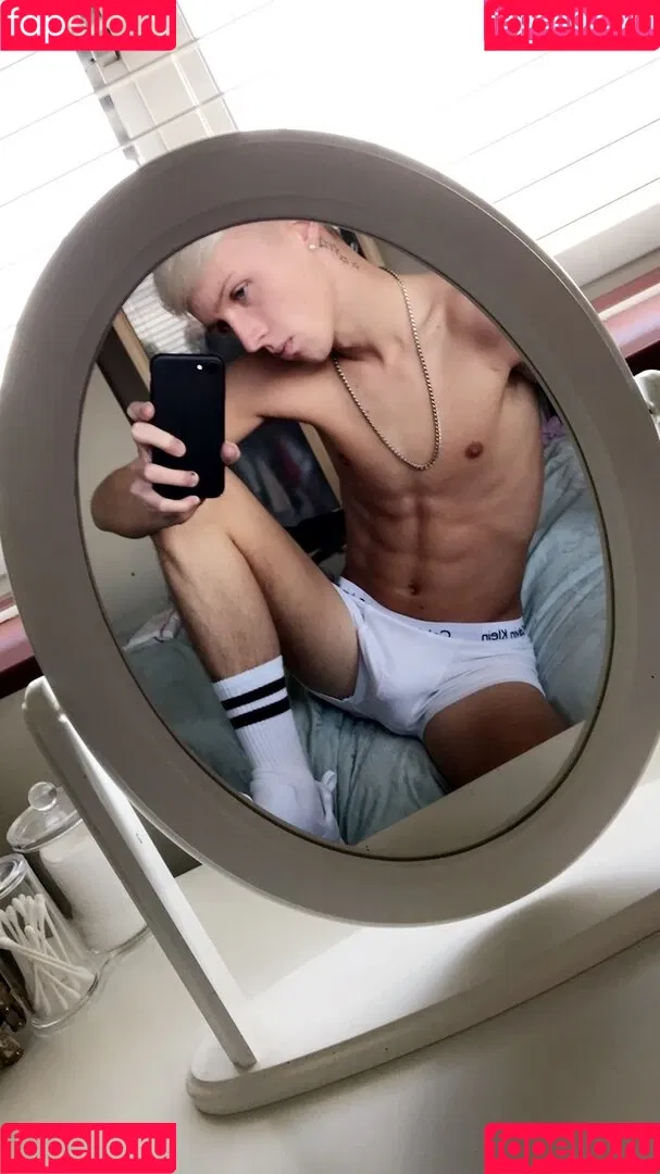 jamesyalch Onlyfans Photo Gallery 