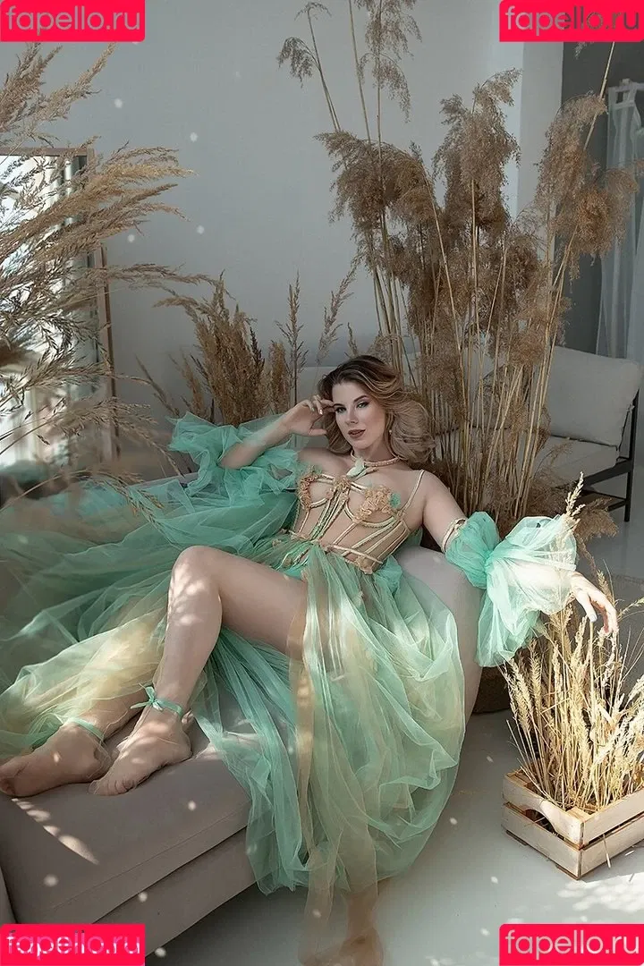 Anastasya Zelenova Onlyfans Photo Gallery 