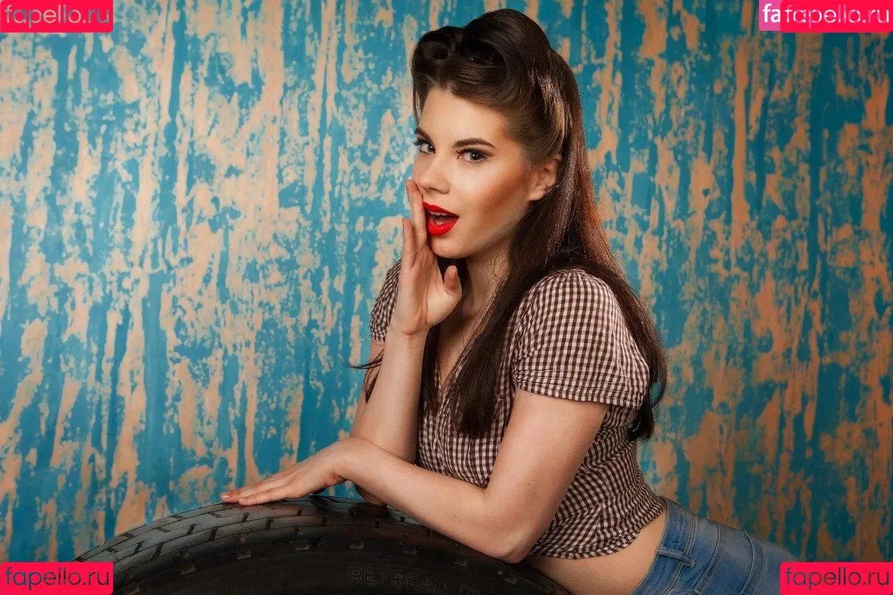 Anastasya Zelenova Onlyfans Photo Gallery 
