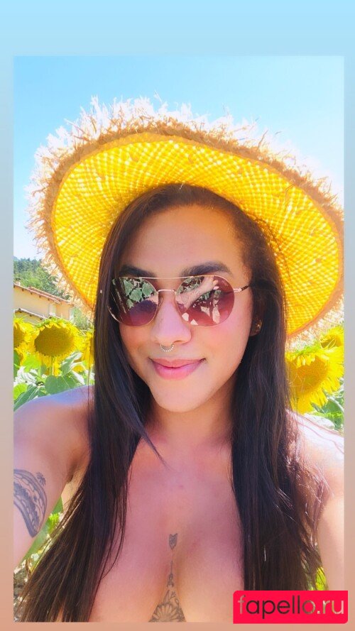 Bruna Taylor Nude Onlyfans Photo 23