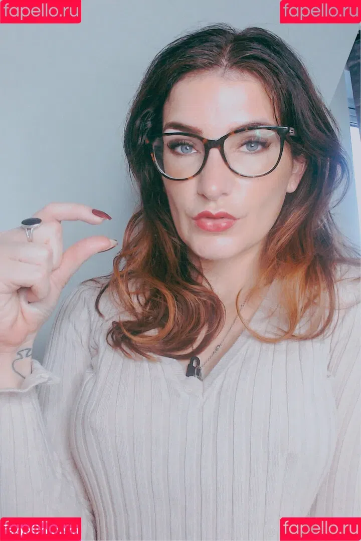 adreenacuckoldress Onlyfans Photo Gallery 