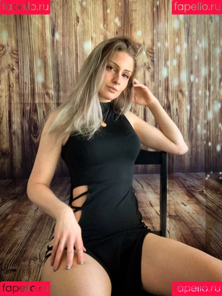 IceTokki Onlyfans Photo Gallery 