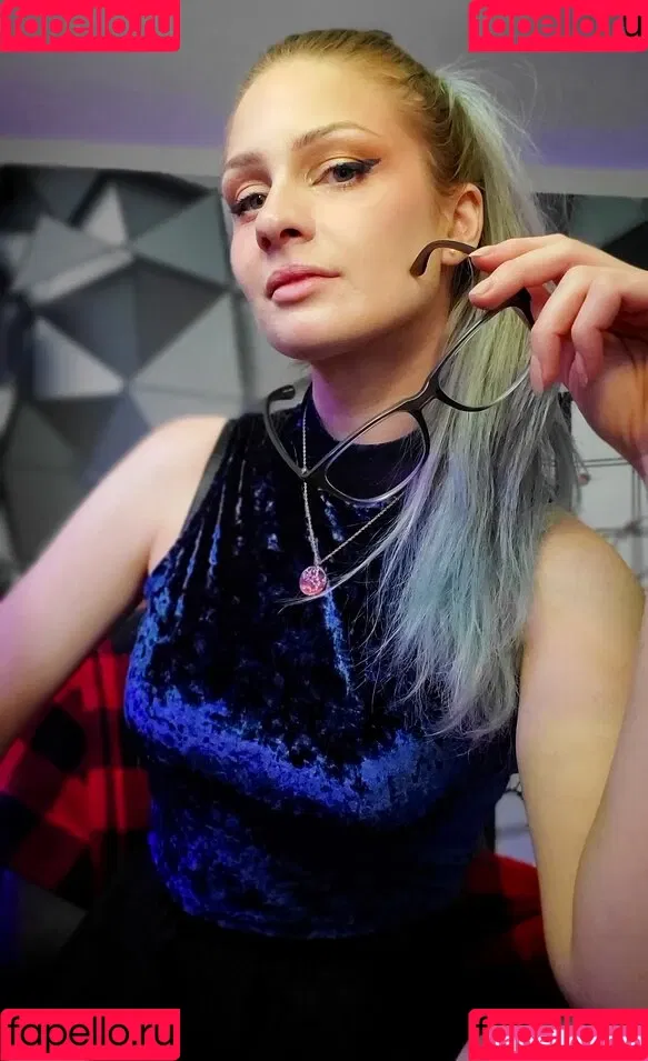 IceTokki Onlyfans Photo Gallery 
