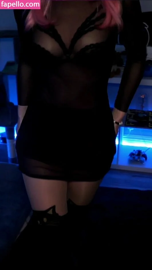 IceTokki Onlyfans Photo Gallery 