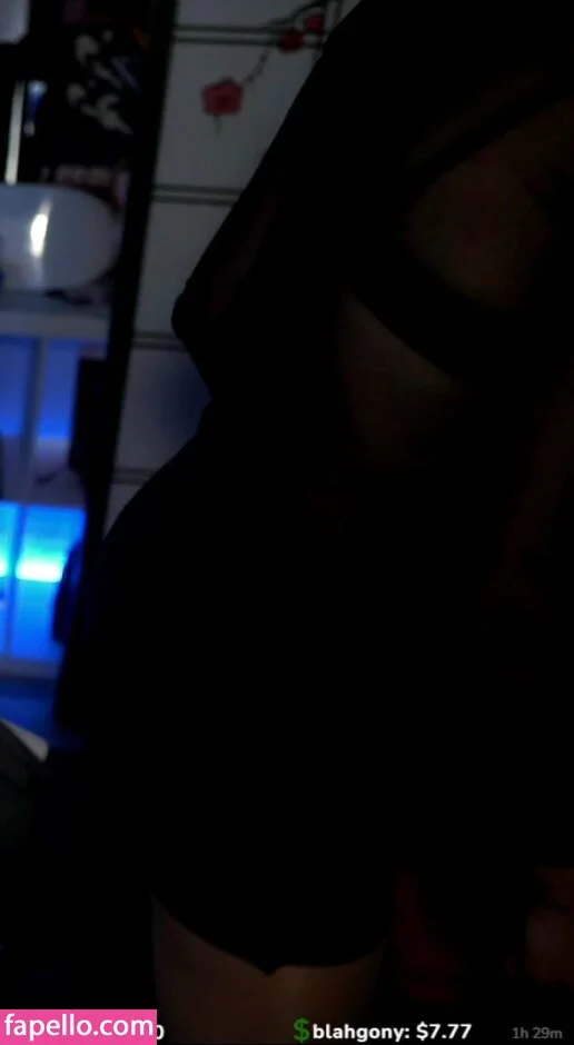 IceTokki Onlyfans Photo Gallery 