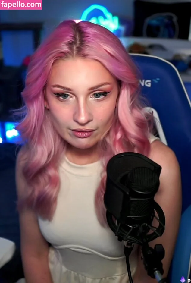 IceTokki Onlyfans Photo Gallery 