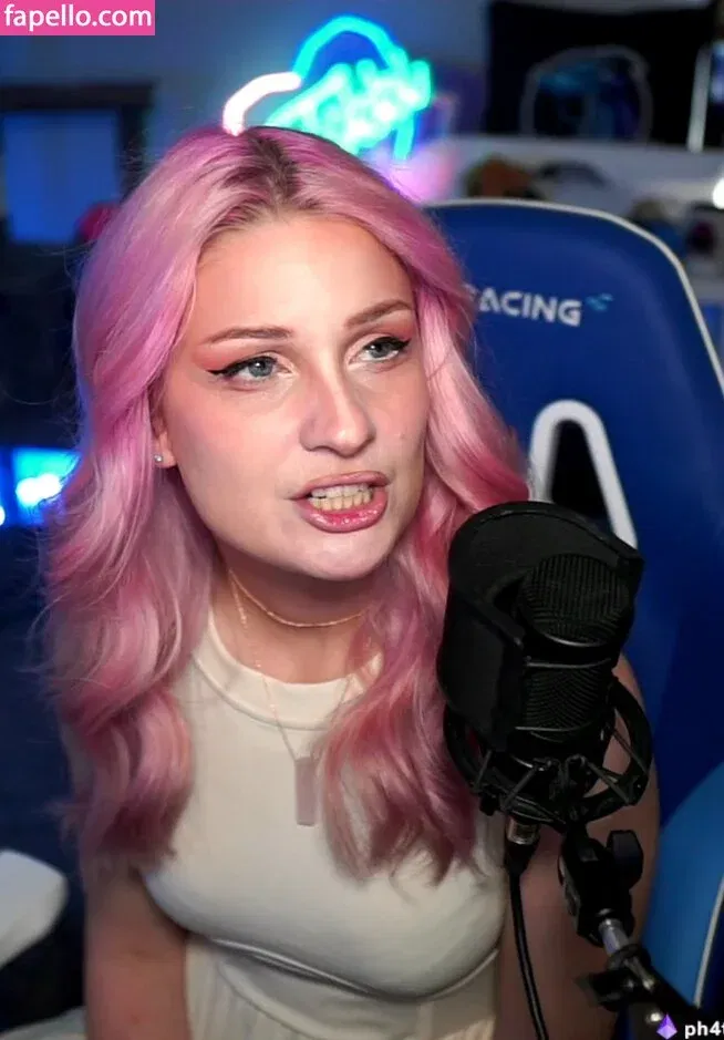 IceTokki Onlyfans Photo Gallery 