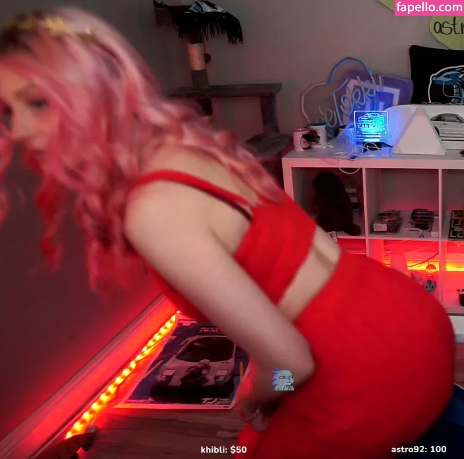 IceTokki Onlyfans Photo Gallery 