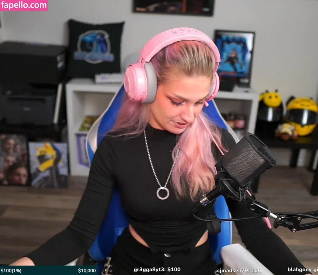 IceTokki Onlyfans Photo Gallery 