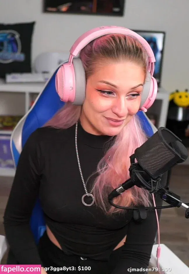 IceTokki Onlyfans Photo Gallery 