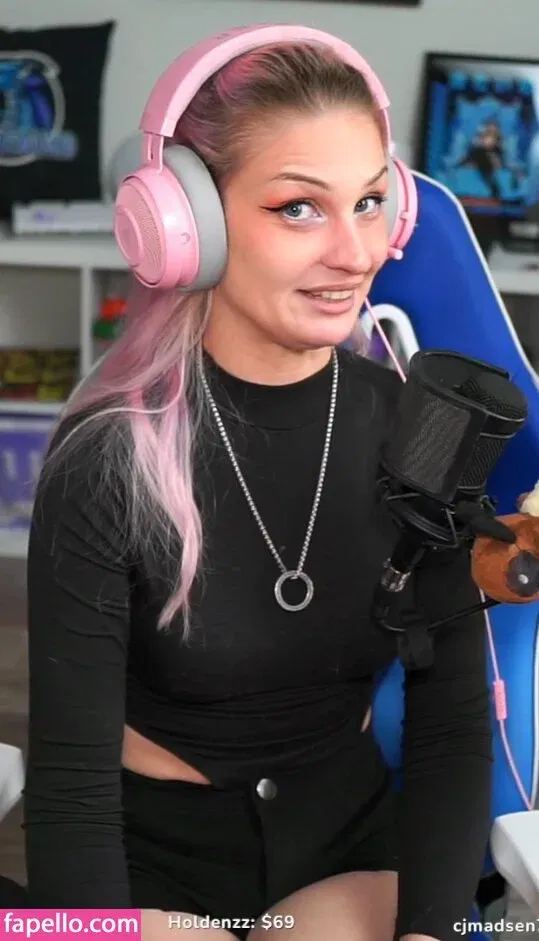 IceTokki Onlyfans Photo Gallery 