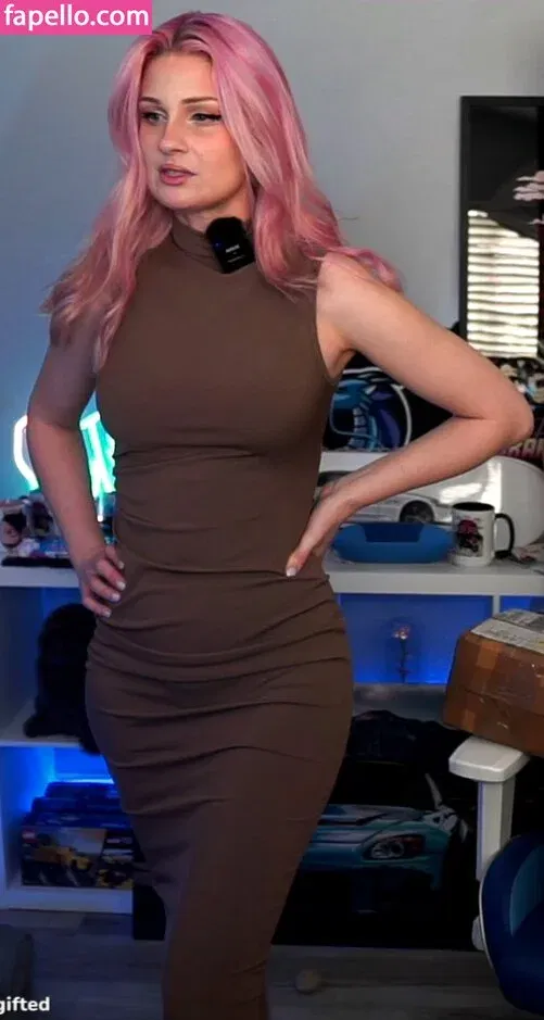 IceTokki Onlyfans Photo Gallery 