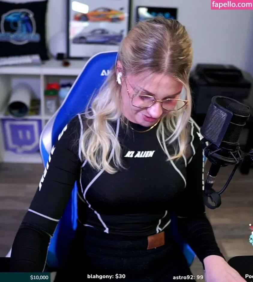 IceTokki Onlyfans Photo Gallery 