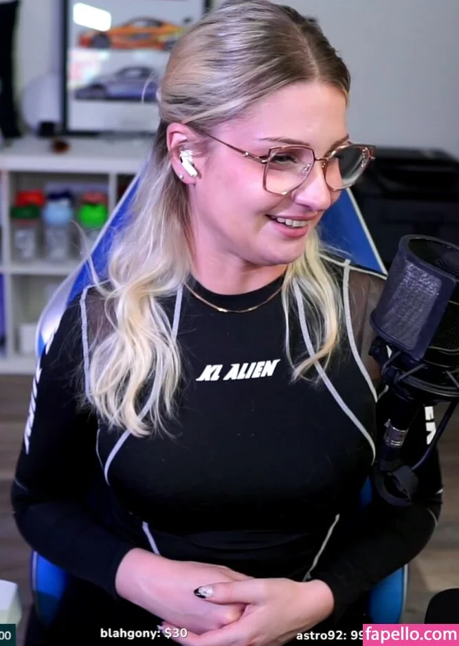 IceTokki Onlyfans Photo Gallery 