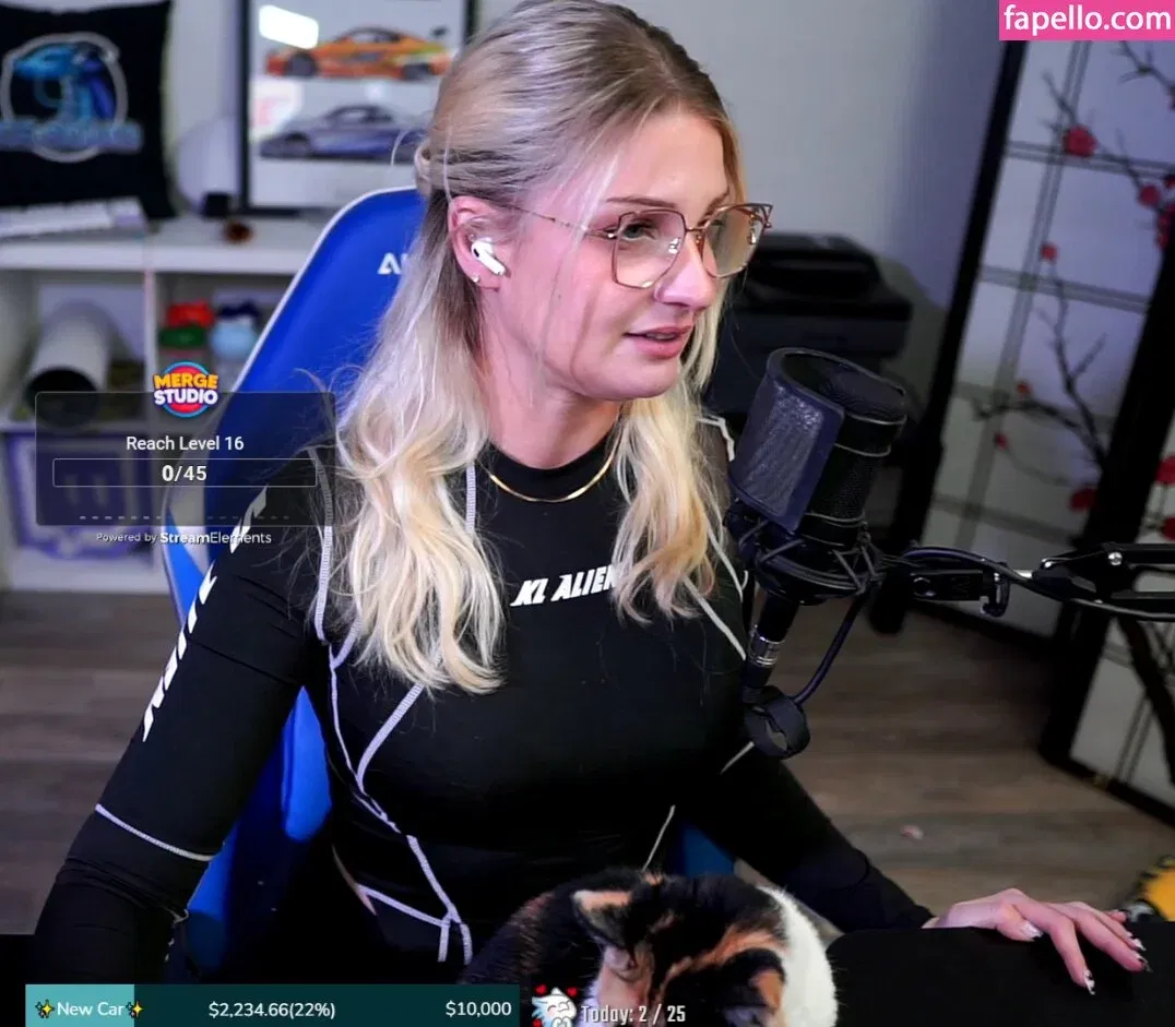 IceTokki Onlyfans Photo Gallery 