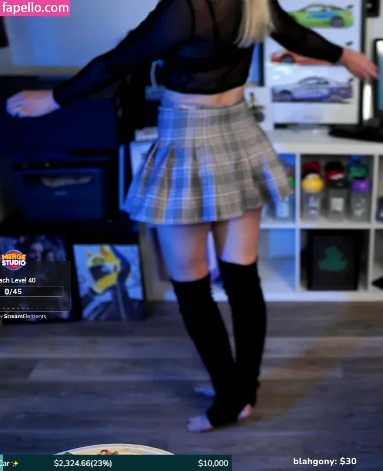 IceTokki Onlyfans Photo Gallery 