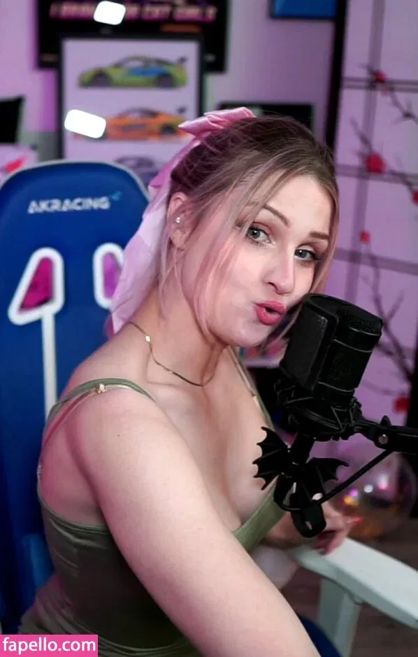 IceTokki Onlyfans Photo Gallery 