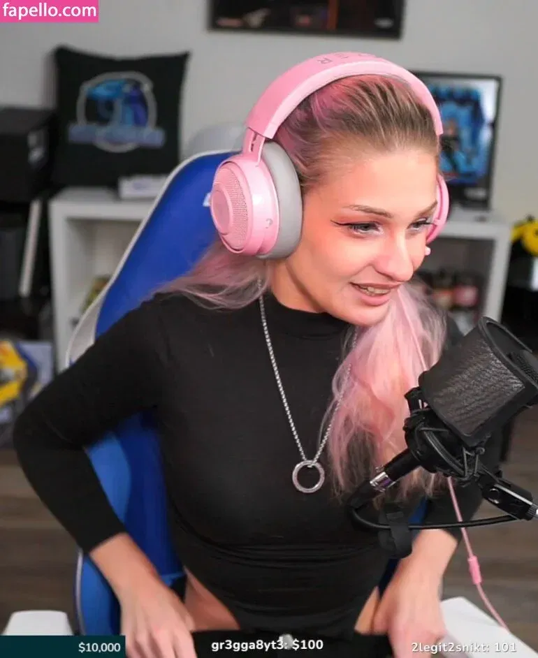 IceTokki Onlyfans Photo Gallery 