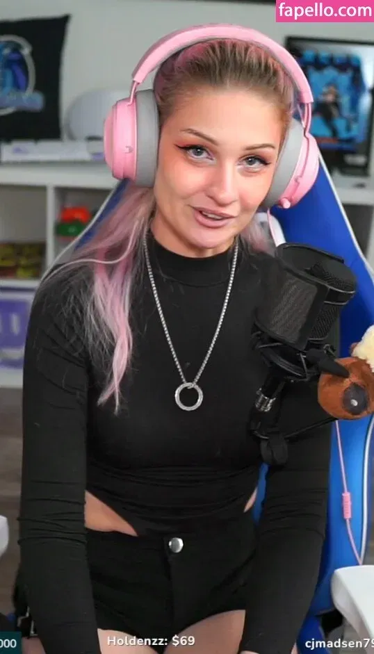 IceTokki Onlyfans Photo Gallery 