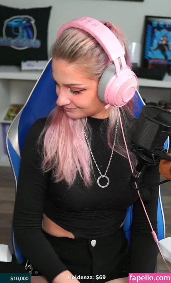 IceTokki Onlyfans Photo Gallery 