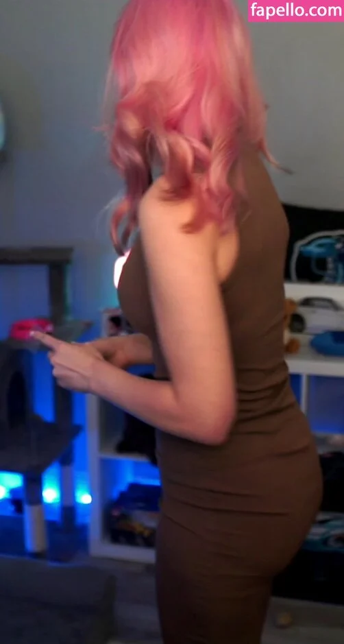 IceTokki Onlyfans Photo Gallery 